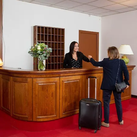 L'ours De Hotel