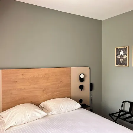 Hotell Logis Hotel L'Ours De Mutzig