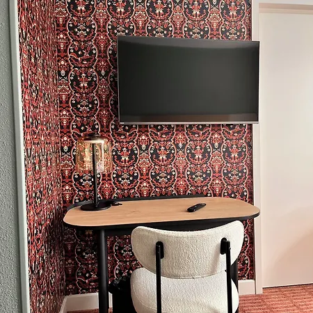 Logis L'ours De 3* Мюциг