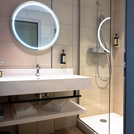 Отель Logis L'ours De 3*