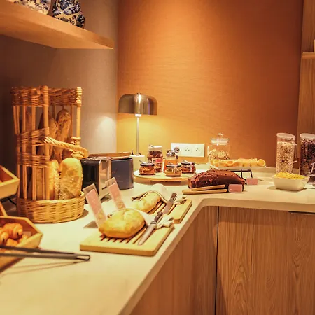 Otel L'ours De - Restaurant & 3*