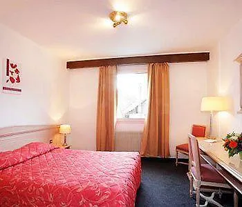 L'ours De Hotel 3*